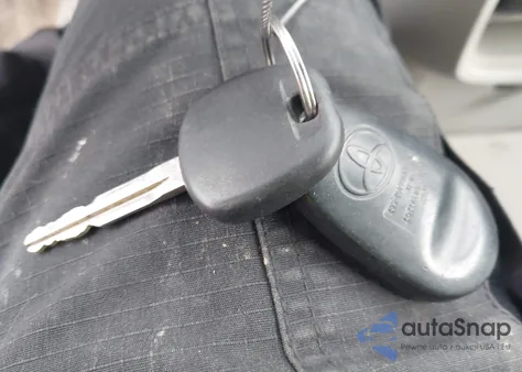 2011 Toyota Sienna Le V6 from USA, damaged, VIN 5TDKK3DC0BS130322